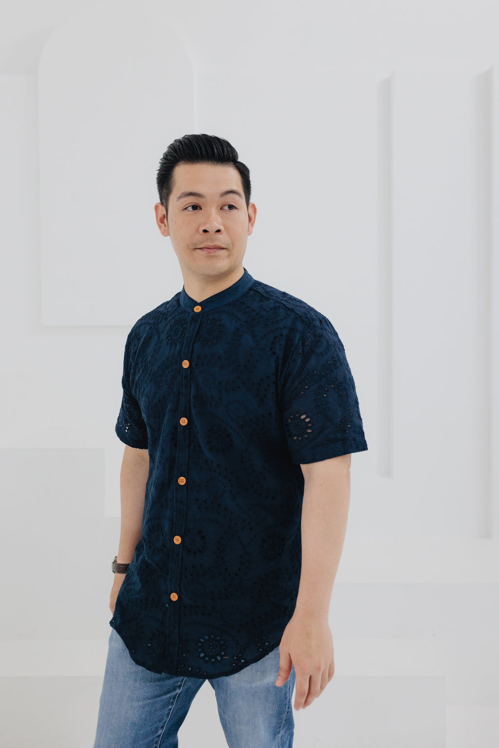 (MEN) Mandarin Collar with Wooden Button Shirt  (Navy Crochet)