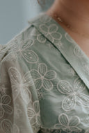 Heirloom Kebaya Top (Édition Deluxe Sage Lace) - ELTWINE
