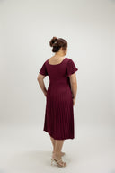 Classic Pleated Midi Dress (Burgundy) - ELTWINE