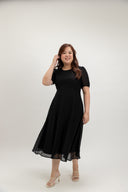 Feather-Light Crinkled Midi Dress (Black) - ELTWINE