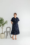 Twist Hem Oversize (Navy Wild Florals)