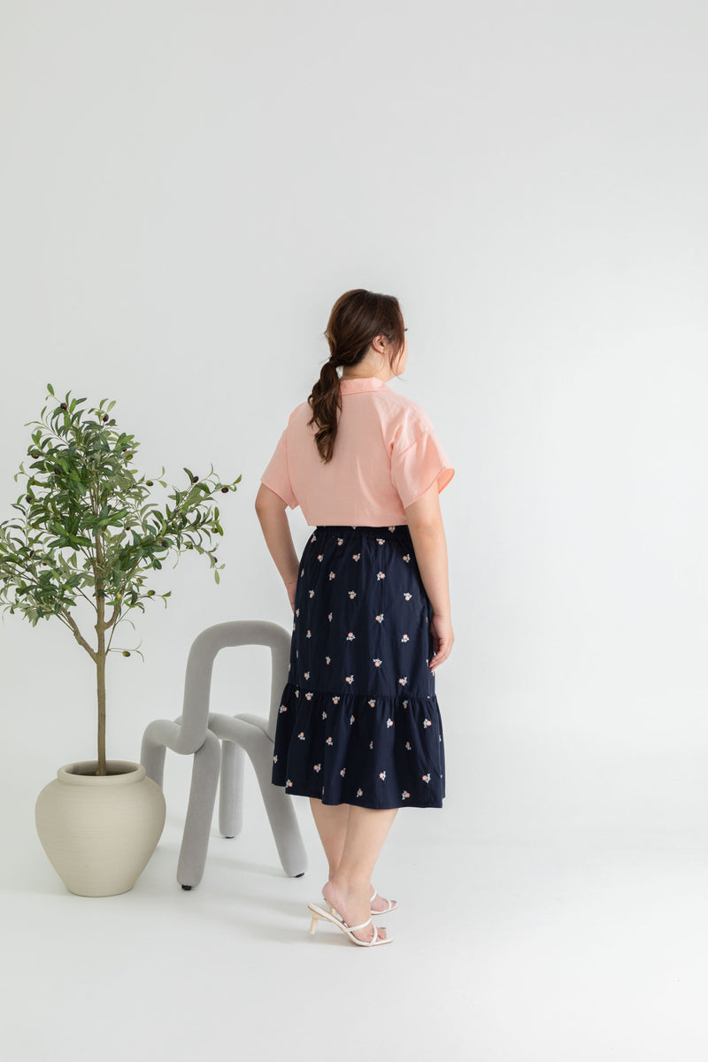 Embroidery Elastic-back Midi Skirt (Navy Pink Florals)