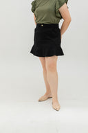 Mid-Waist Flounce-Hem Skorts (Black)