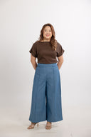 Linear Wide-Leg Jeans (Light Wash)