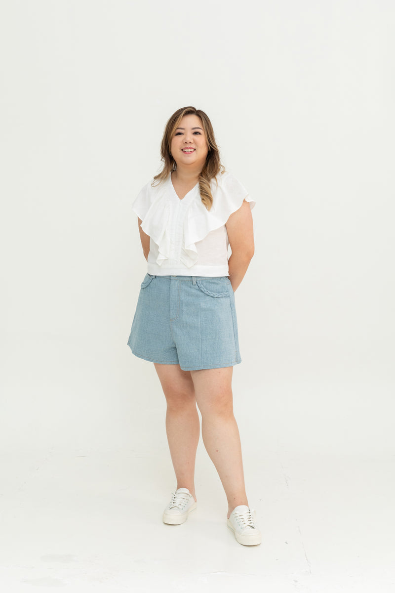 Plait Pocket  Denim Shorts (Light Wash)