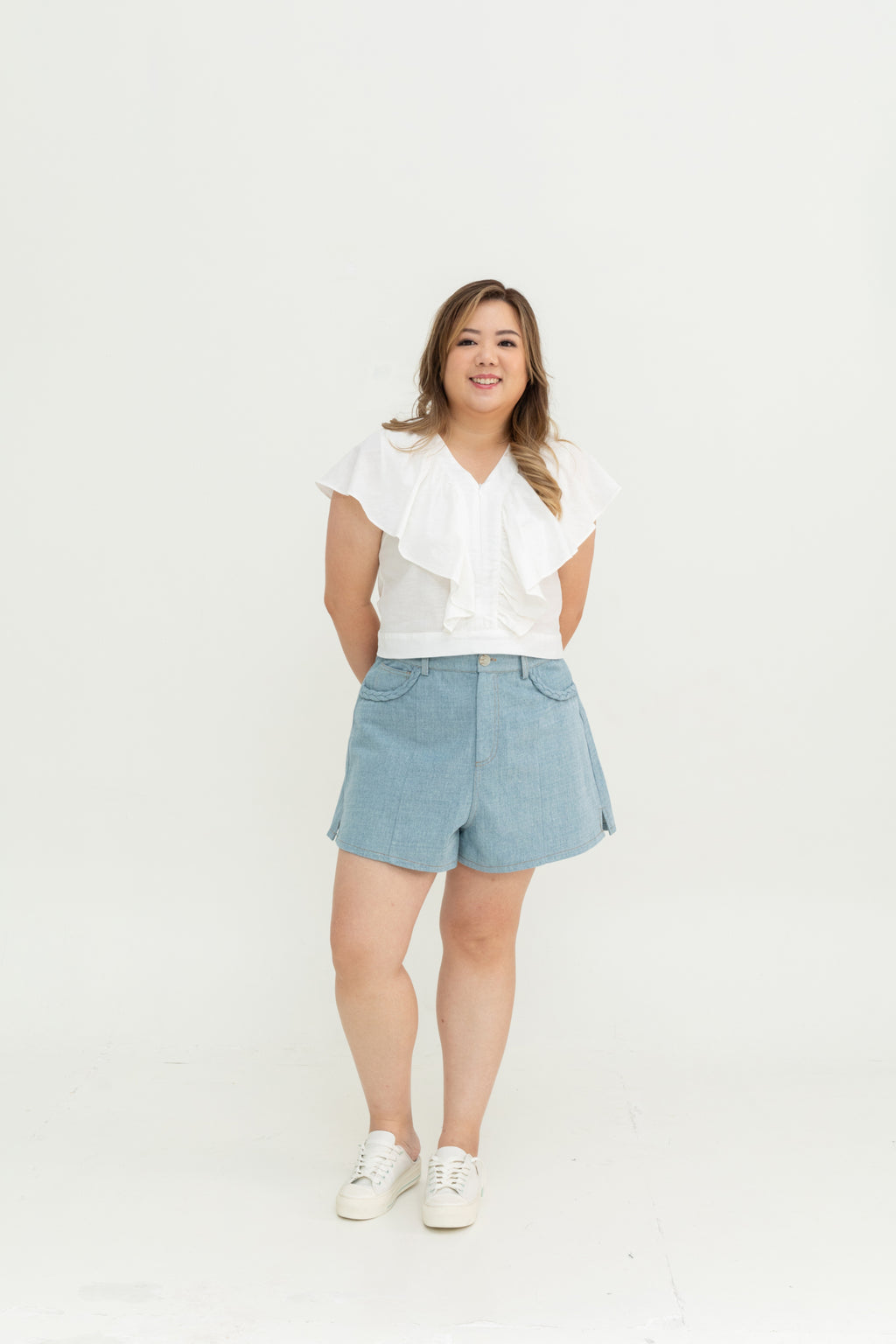 Plait Pocket  Denim Shorts (Light Wash)