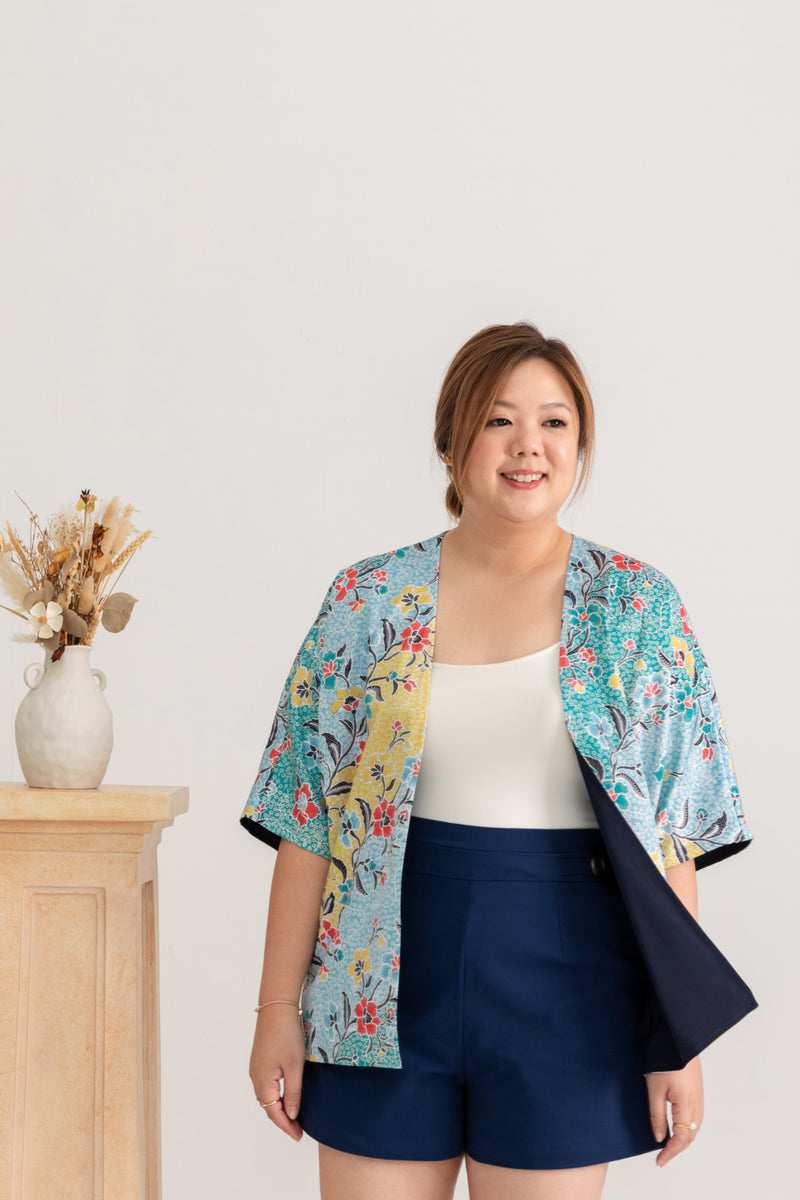 2-WAY Yuki Outerwear (édition limitée print - Peranakan / Navy Blue)