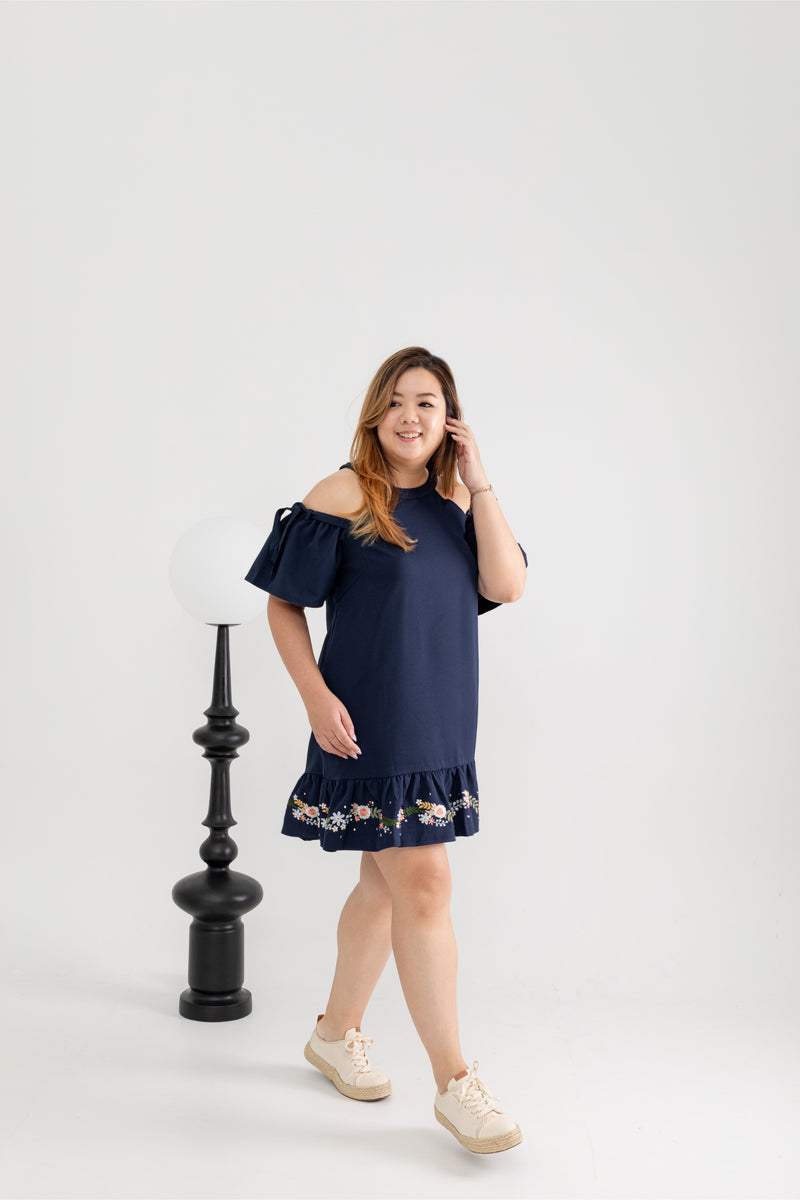 Embroidery Posies Hem Dress (Navy) - édition limitée