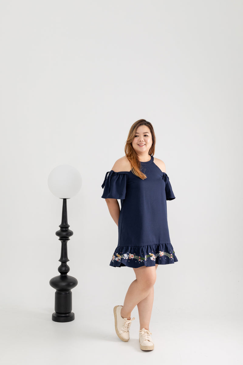 Embroidery Posies Hem Dress (Navy) - édition limitée