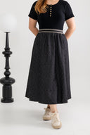 Elastic Waist Textured Denim Skirt (Black)