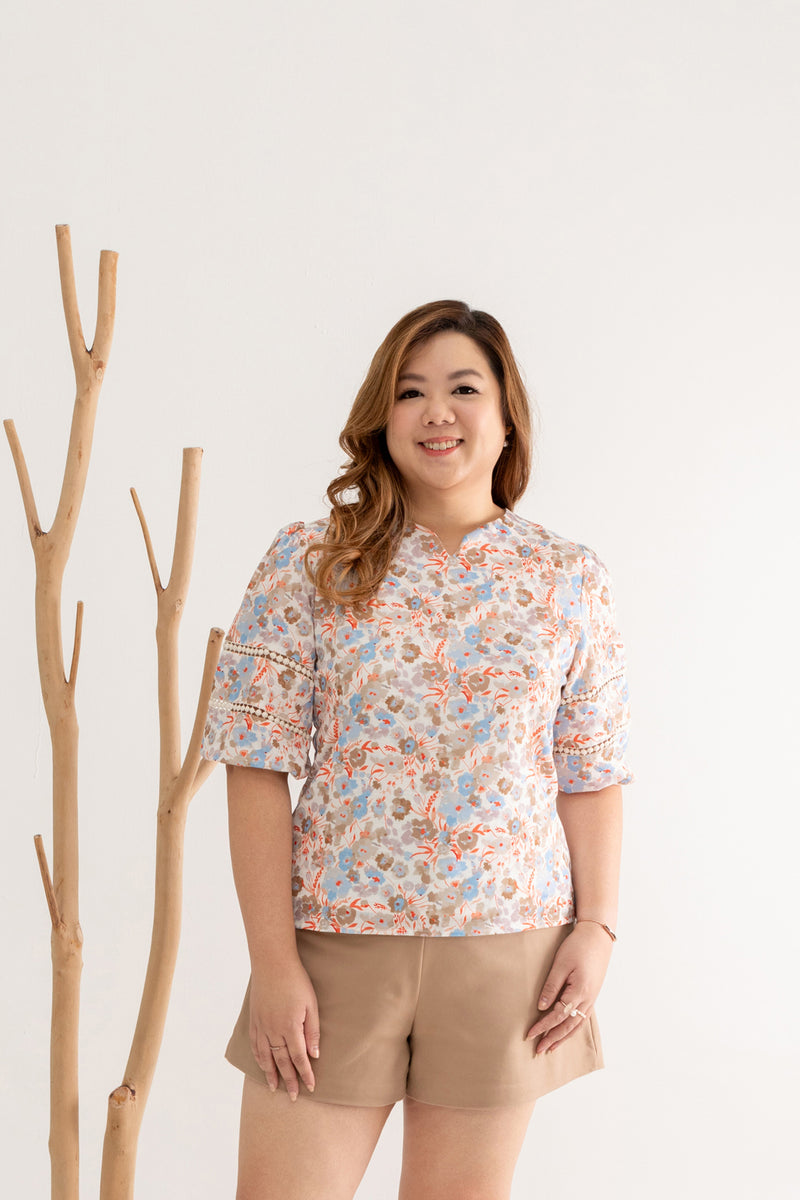 Akari Notched Top (Summer Floral)