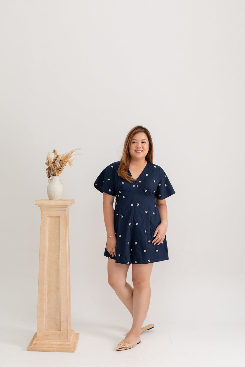 V-neck Embroidery Romper (édition limitée print - Navy)