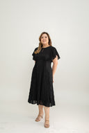 Willow Crinkle Midi Dress (Black)