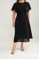 Willow Crinkle Midi Dress (Black)