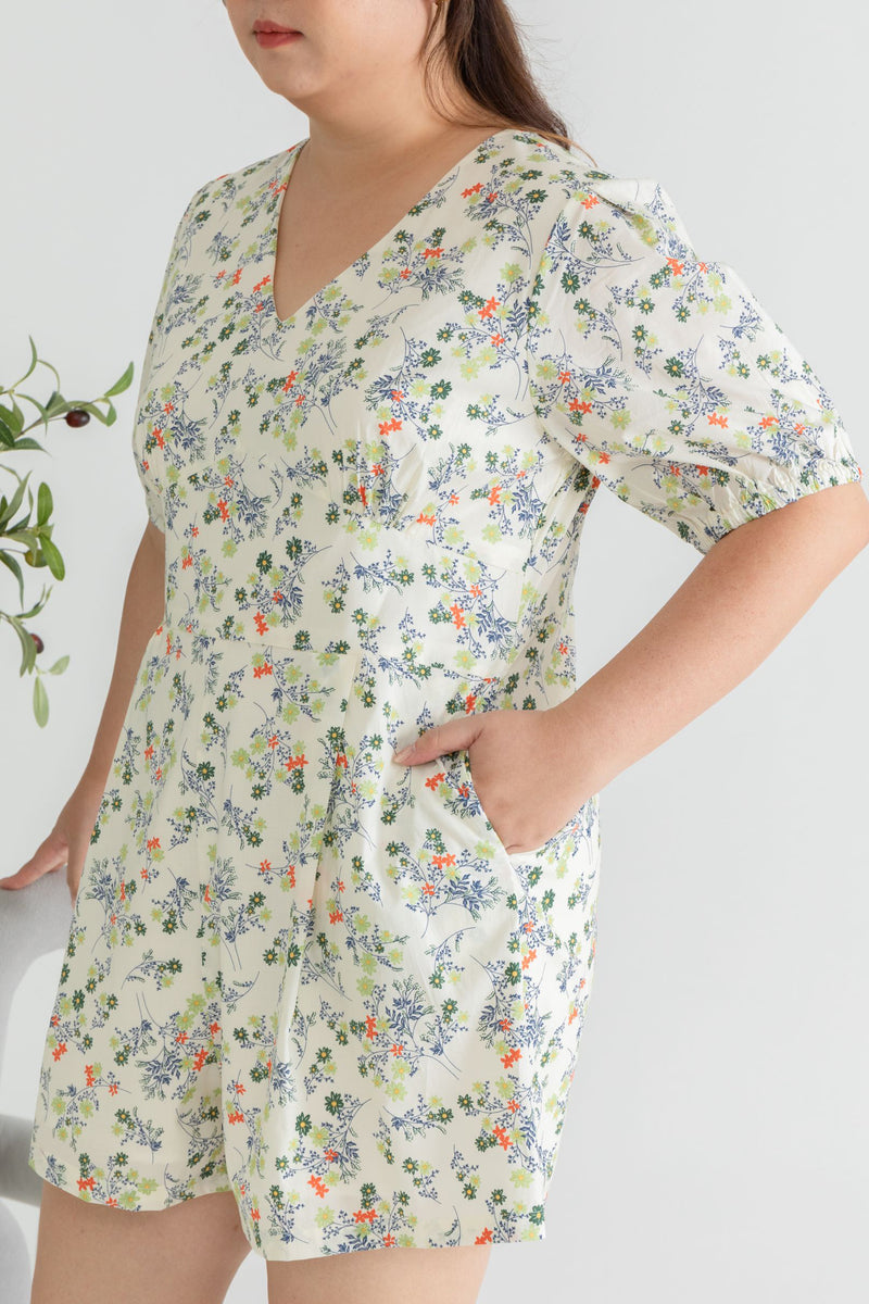 Tropical Vacay Romper (Creme Floral)