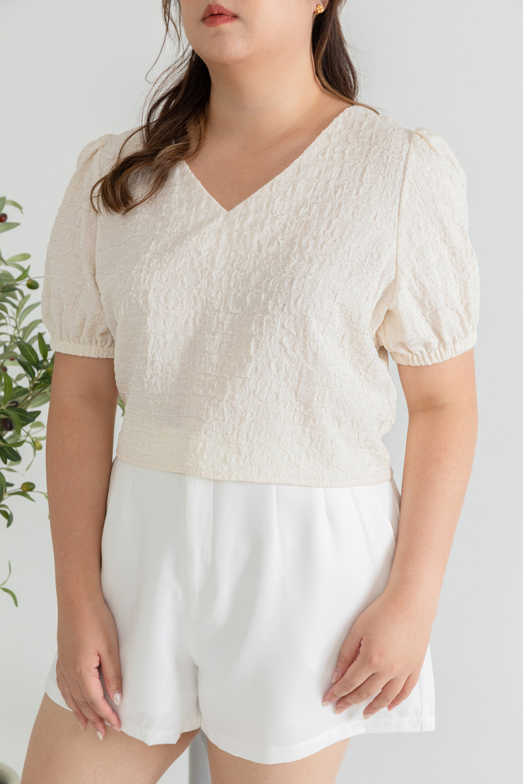 V-neck Textured Top (Creme)