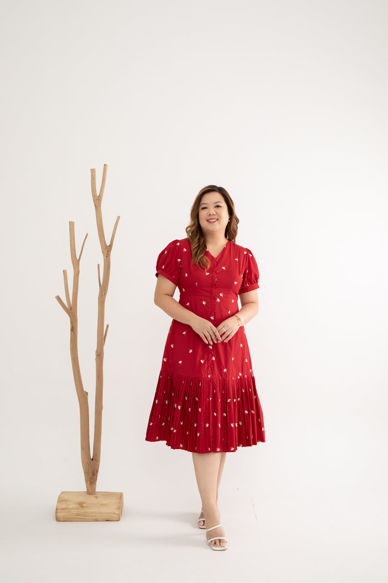 Pleats Bottom Embroidery Midi Dress (Édition limitée - Red)