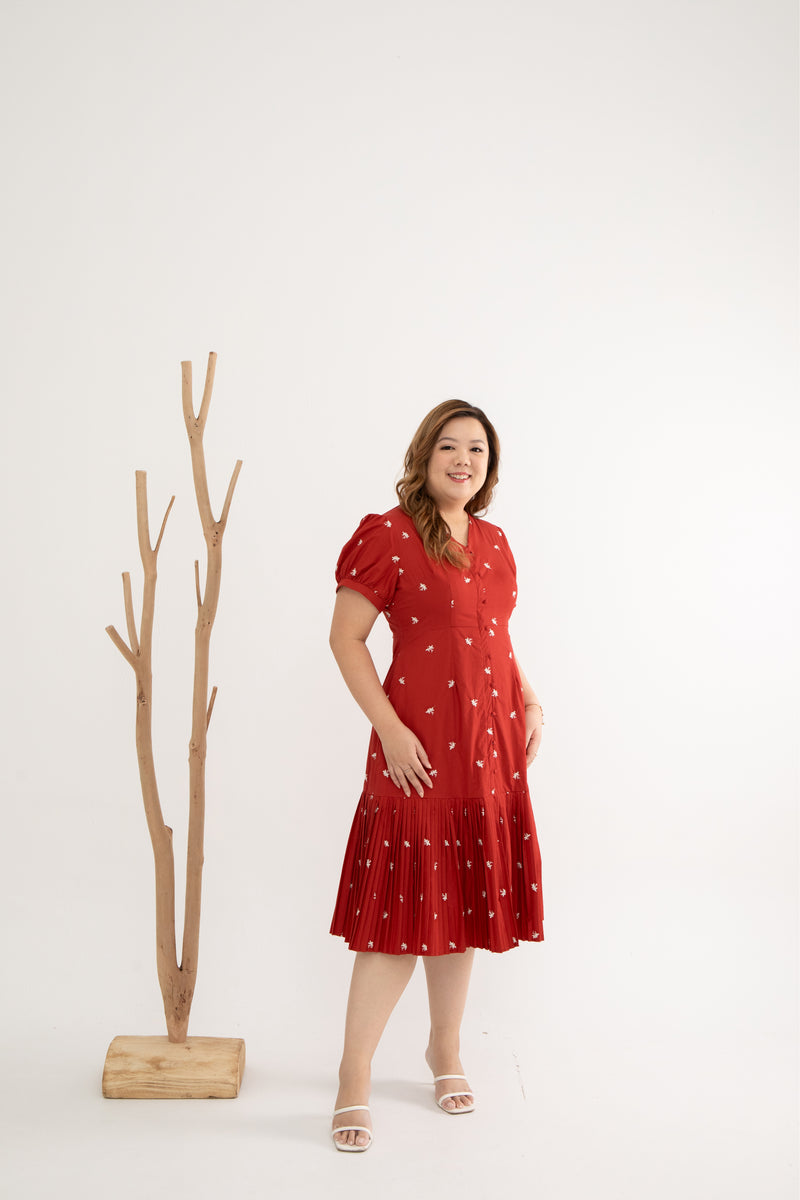 Pleats Bottom Embroidery Midi Dress (Édition limitée - Red)