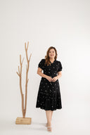 Pleats Bottom Embroidery Midi Dress (Édition limitée - Black)