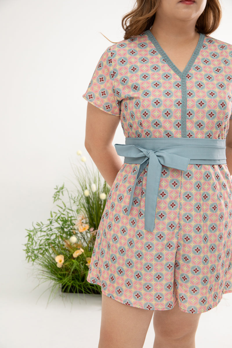 Eden Édition Limitée Romper (Pink Peranakan)