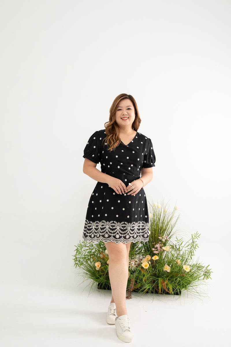Embroidery Scallop Hem Dress-Romper (Black)