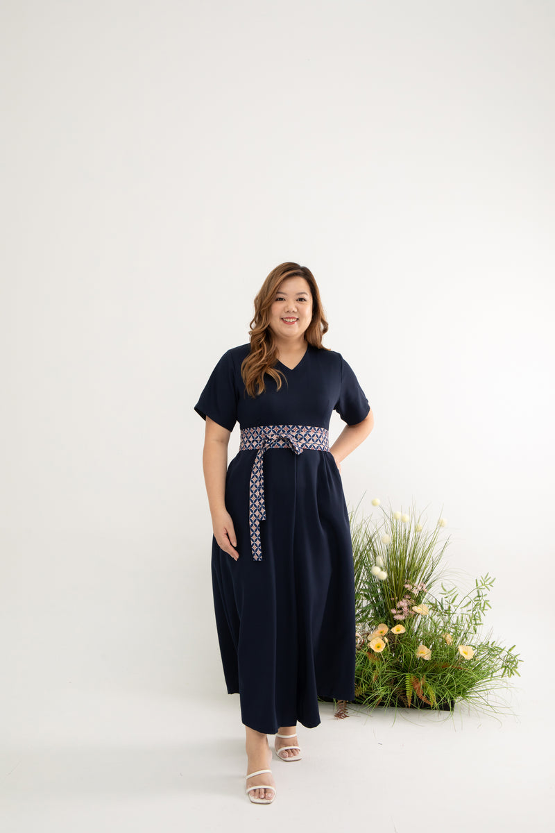 Édition Limitée Detachable Obi-Belt Jumpsuit (Navy Peranakan)