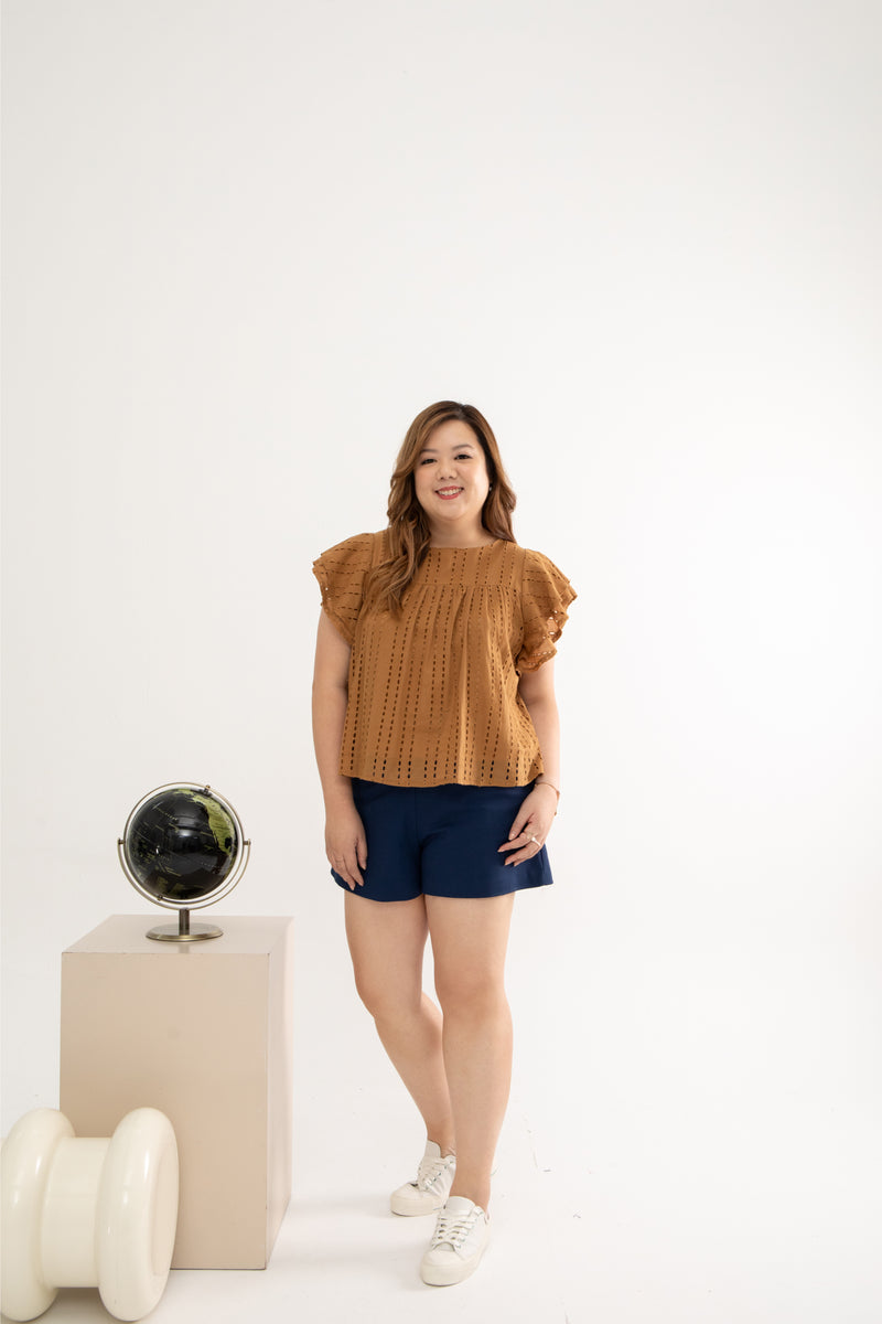 Embroidery Eyelet Top (Hazelnut)