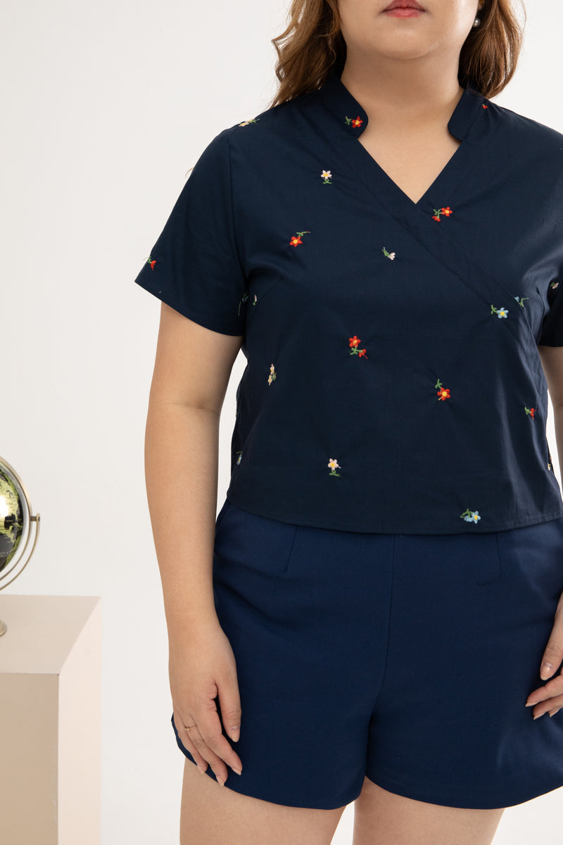 Mandarin Collar Boxy Top (Édition Limitée Embroidery)