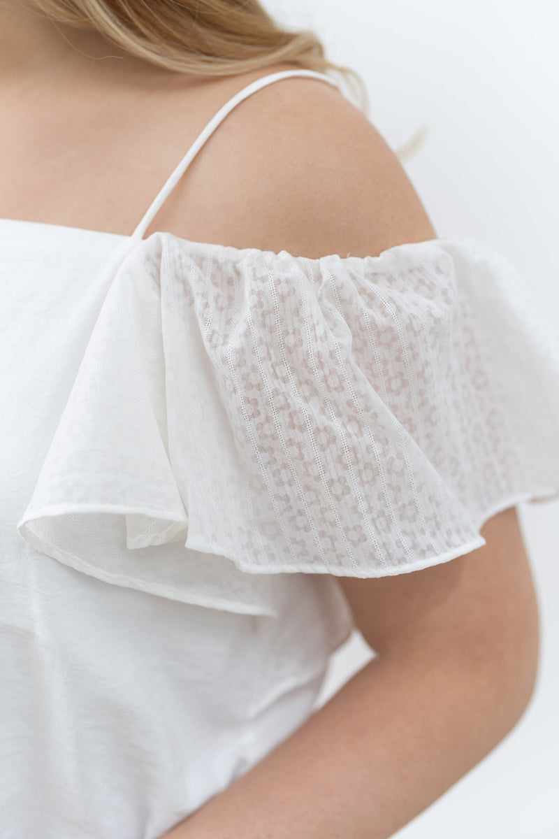 Daisy Textured Sleeves Top (White)