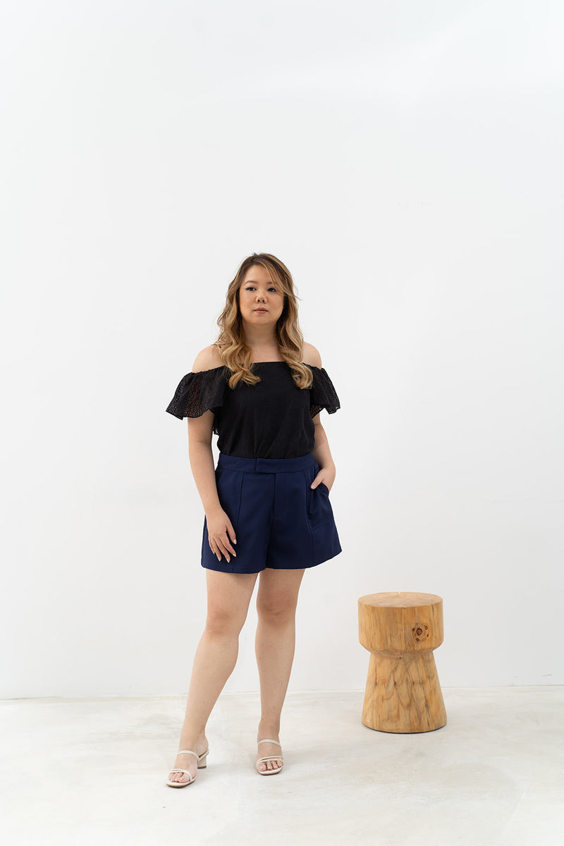 Daisy Textured Sleeves Top (Black)