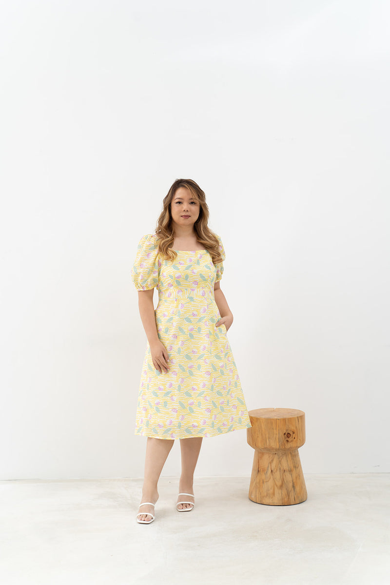 2-way Puff Sleeves Textured Dress (Marigold)