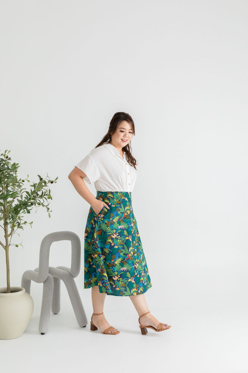 Tortoise Shell Buttons Printed Skirt (Safari Forest)