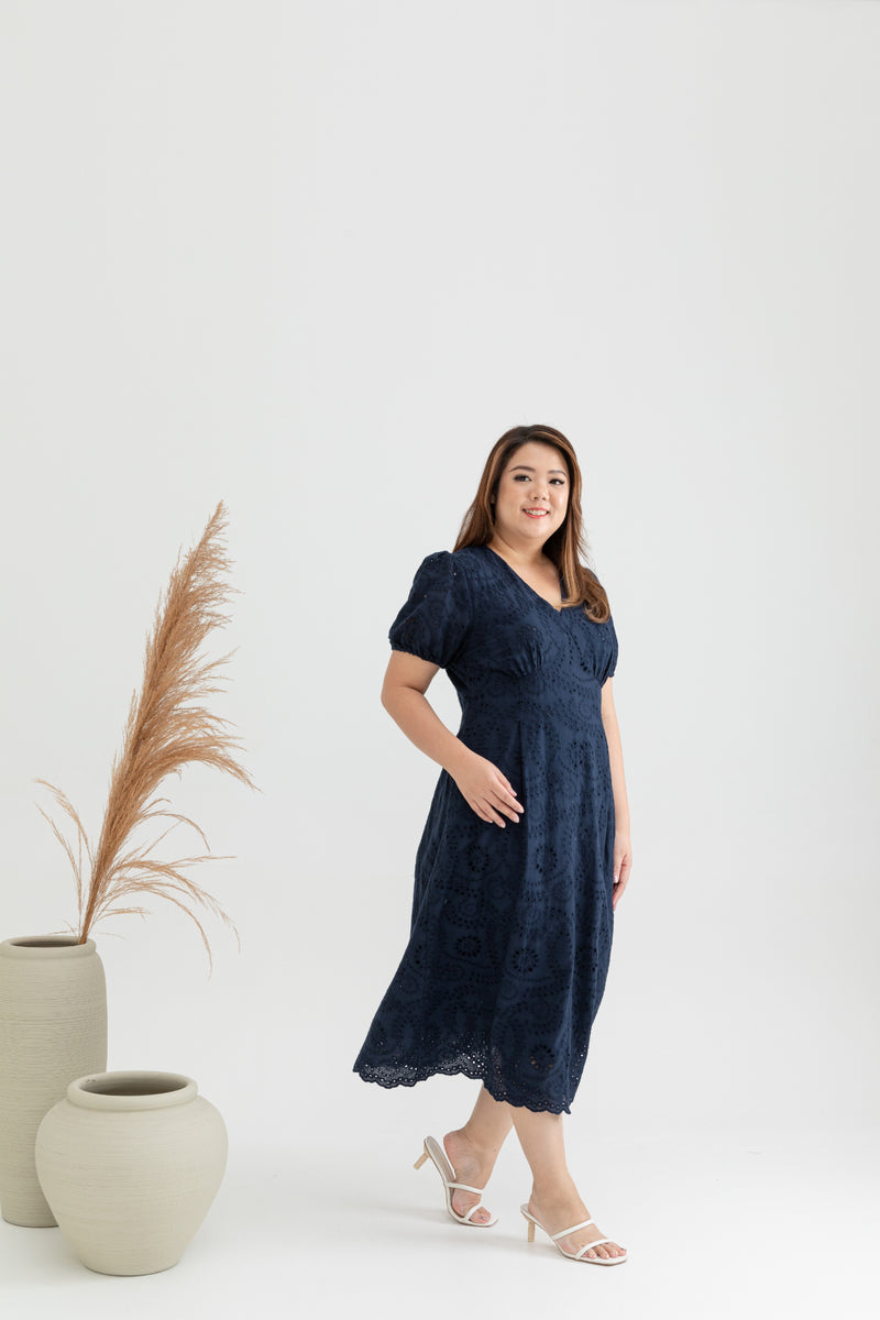 Embroidery Eyelet Scallop Hem Midi Dress (Navy)