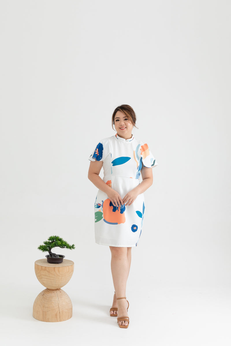 Detachable Mandarin Collar Shift Dress (édition limitée print - White Florals)