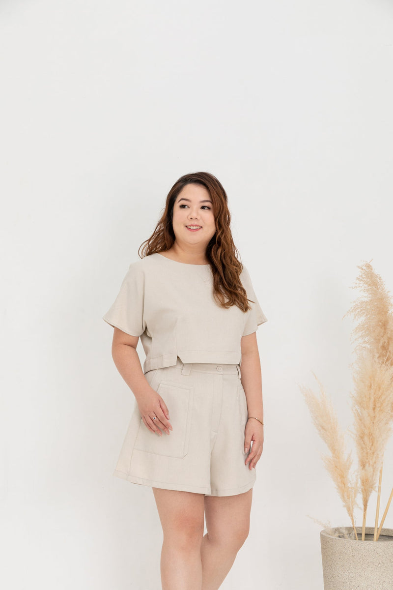 (Co-ord)  Boxy Top in Contrast Buttons (Khaki)