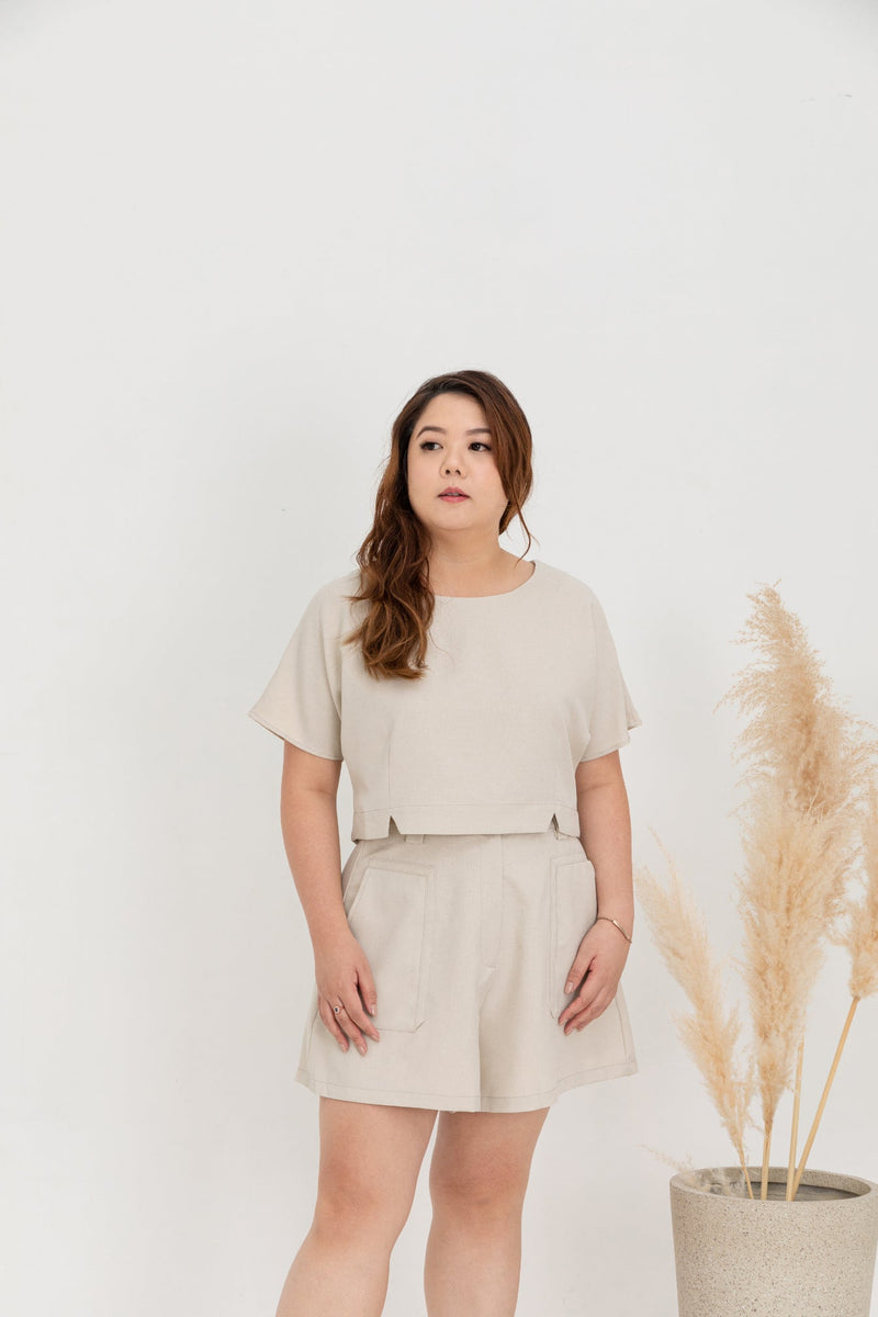 (Co-ord)  Boxy Top in Contrast Buttons (Khaki)
