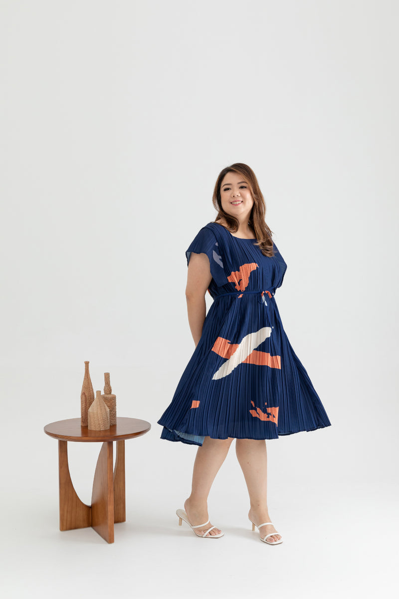 Pleated Dress (édition limitée print - Navy Abstract)