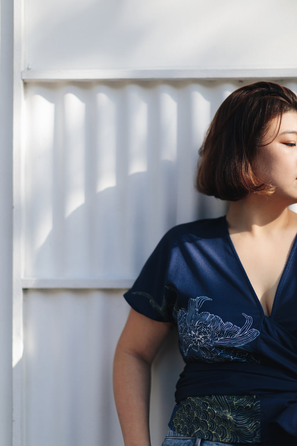 Kimono Top in Orient Peony édition limitée print (Deep Sea)