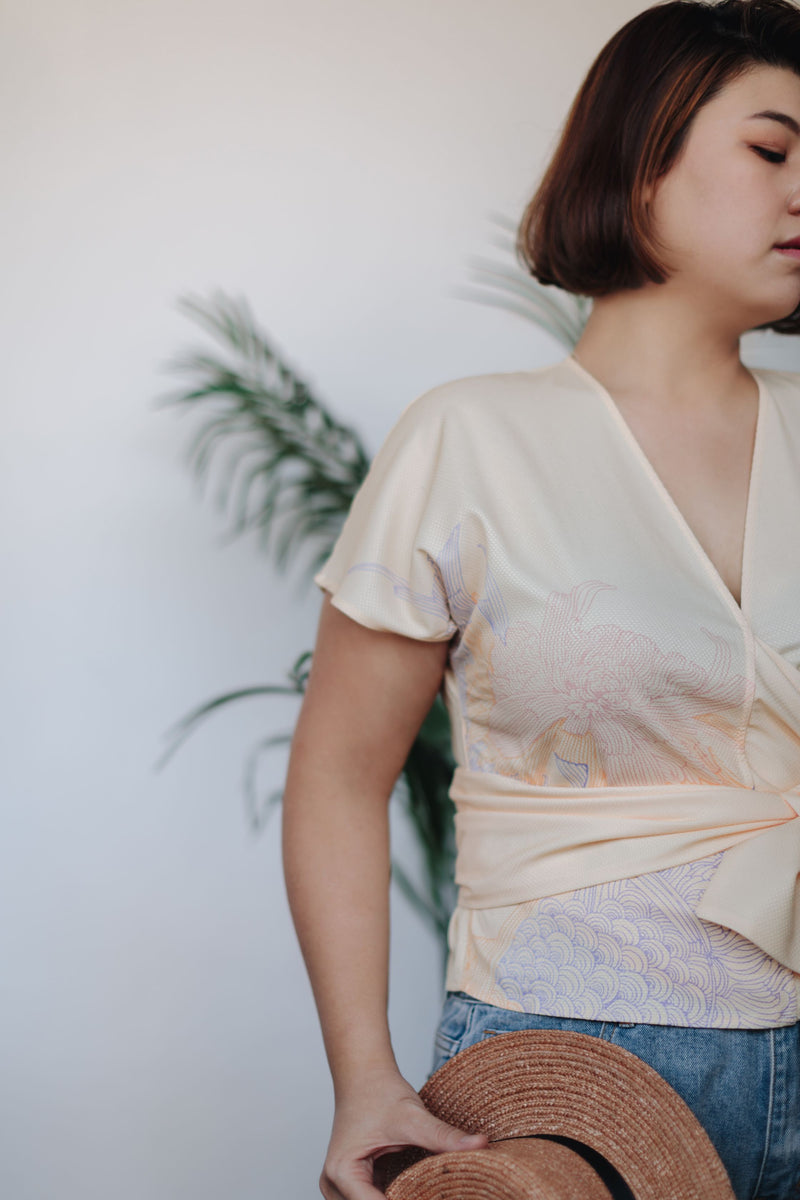 Kimono Top in Orient Peony édition limitée print (Sunshine)