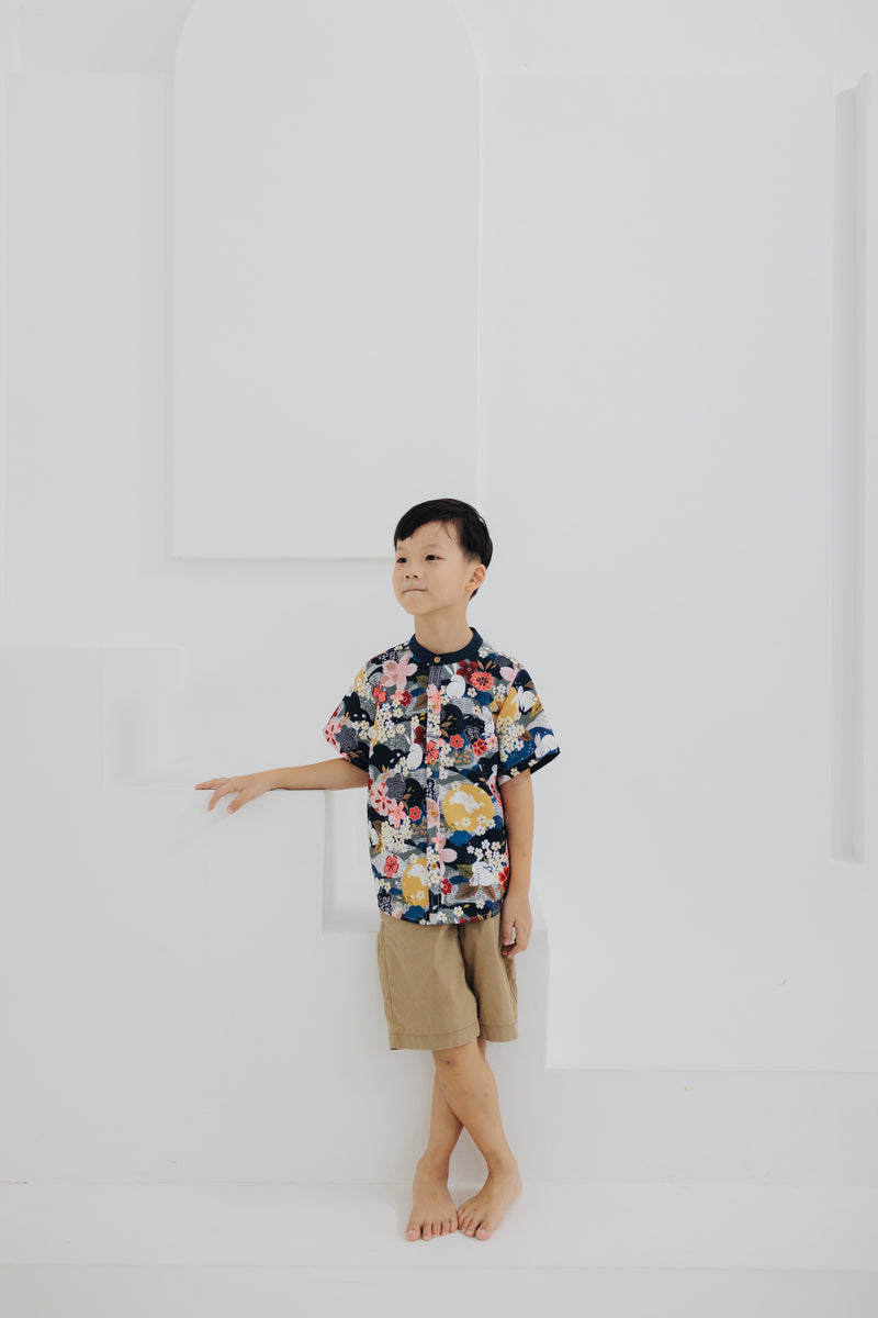 (BOY) Mandarin Collar with Wooden Button Shirt  (édition limitée print - Lunar Rabbit)