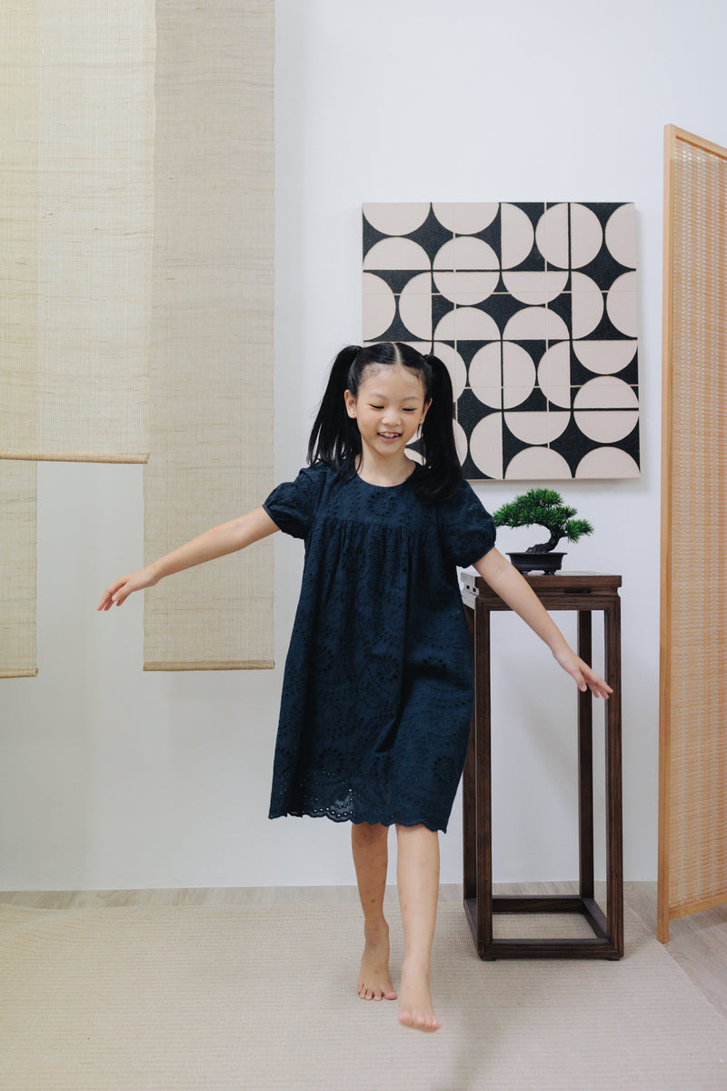 Crochet online hem dress