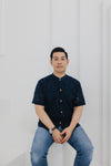 (MEN) Mandarin Collar with Wooden Button Shirt  (Navy Eyelet)