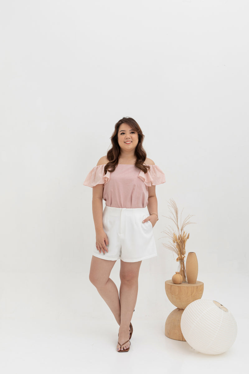 Classic Taper Mid-Waist Shorts (White)