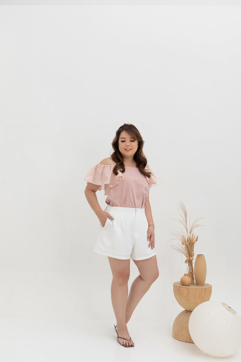 Classic Taper Mid-Waist Shorts (White)
