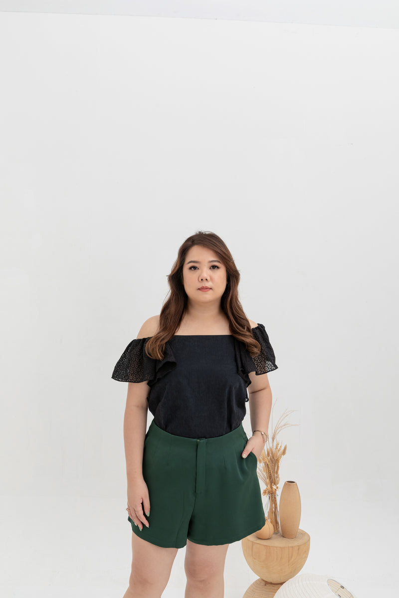 Classic Taper Mid-Waist Shorts (Hunter Green)
