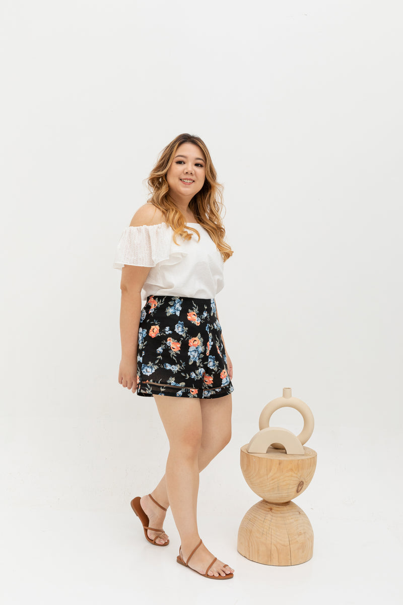 (Co-ord) Linen Shorts in Black Florals