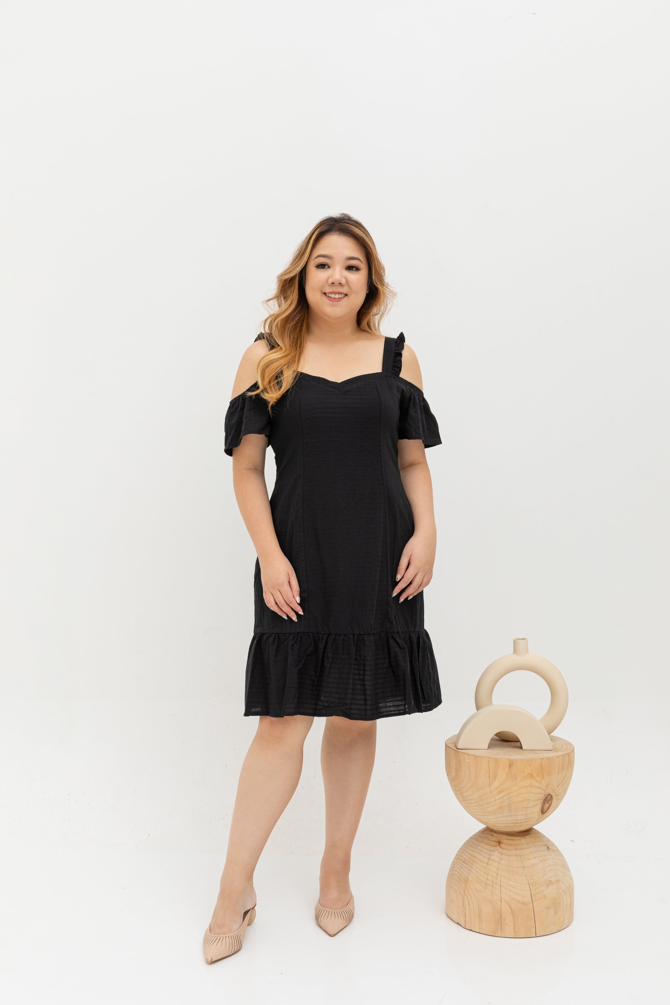Casual Cold Shoulder Dress Black ELTWINE